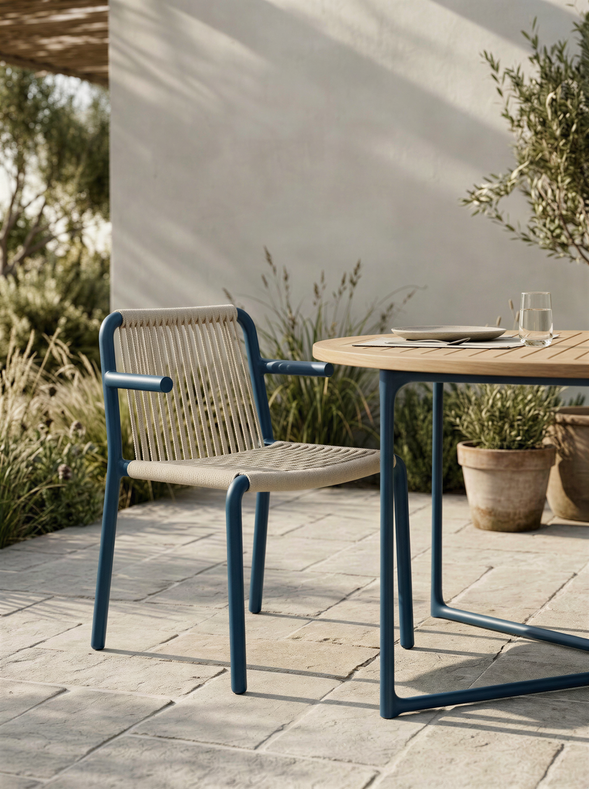 The Luna Rope Outdoor Dining Chair
